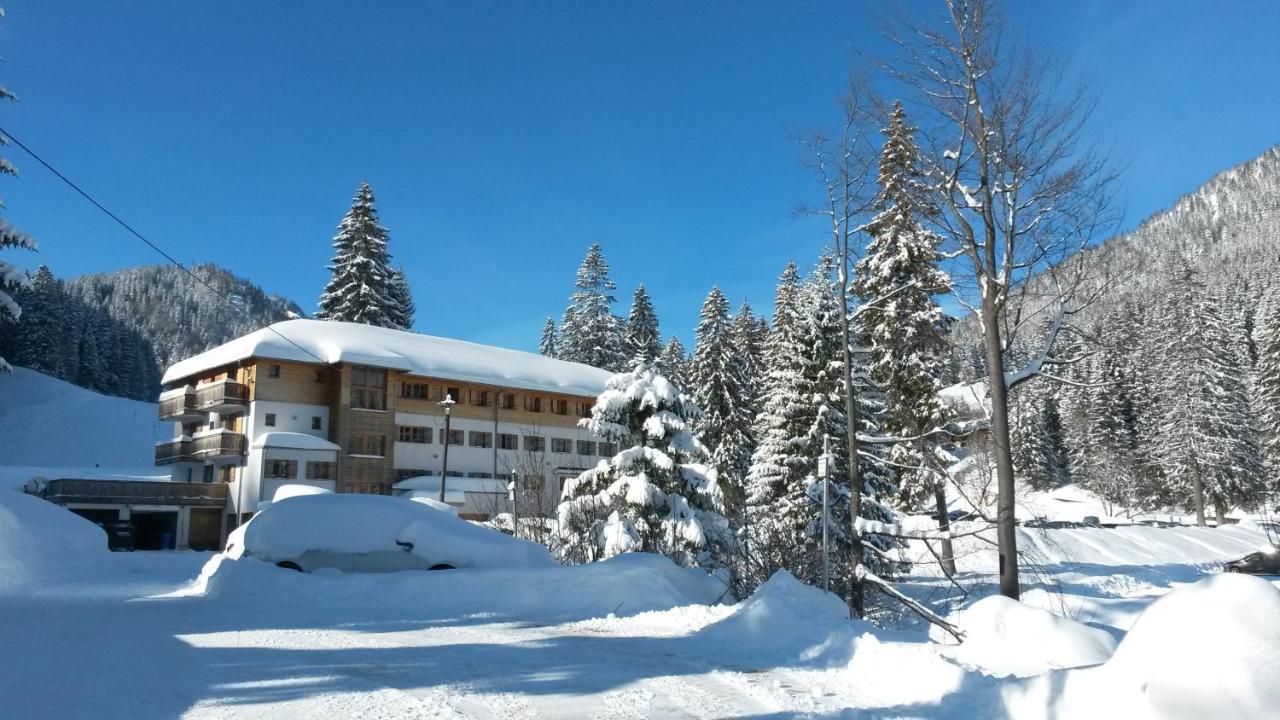 Blsv Sportcamp Direkt Am Kurvenlift Hostel Schliersee Exterior photo